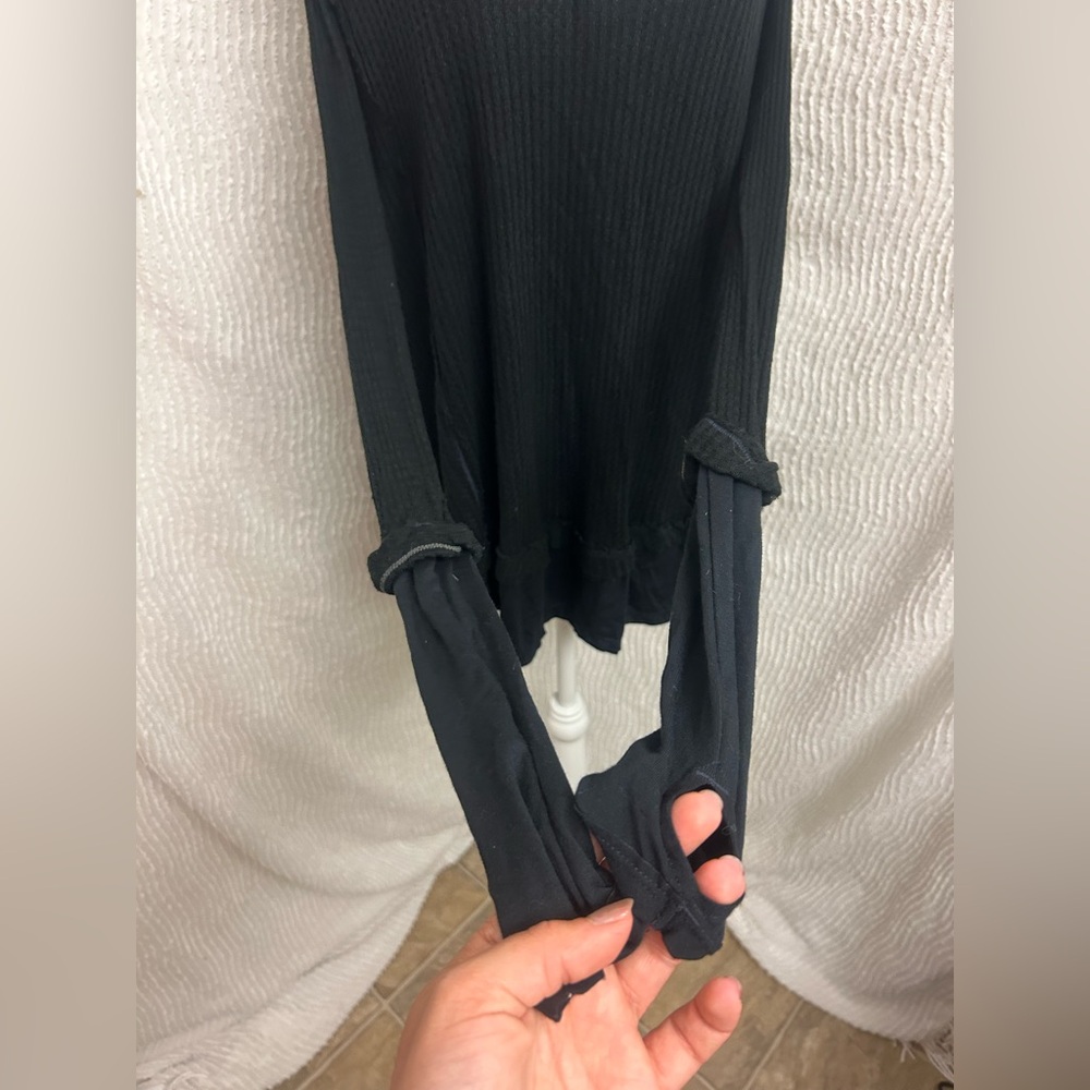 We The Free People Laguna Thermal Waffle Top Long Sleeve Black Size XS Oversized - Picture 5 of 14